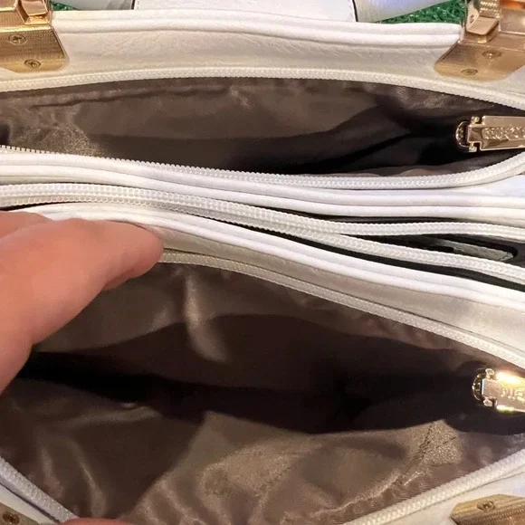 DANSEIN purse ! - Picture 3 of 7